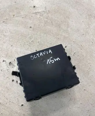 Skoda Octavia Mk3 (5E) Gateway control module 5Q0907530D 1C0907530R 2490092