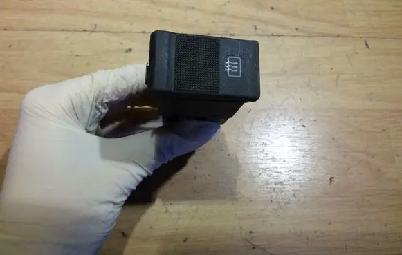 Audi 80 90 S2 B4 Windscreen/window heater switch 4A0941503