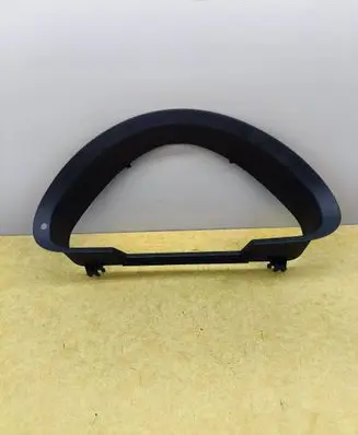 Mercedes-Benz E W211 Dashboard trim A2116890439 P0081619