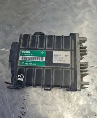 Volkswagen PASSAT B3 Engine control unit/module 0280000711 443907403