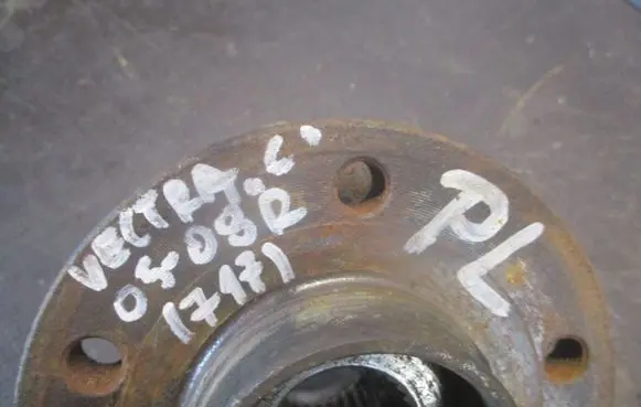 Peugeot 407 Front wheel hub