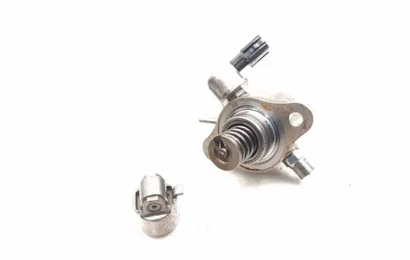Lexus ES 250 - 300 - 330 Fuel injection high pressure pump 2310125040 2961003115