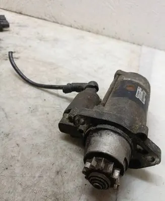 Nissan X-Trail T30 Starter motor 233008H801 M008T71471