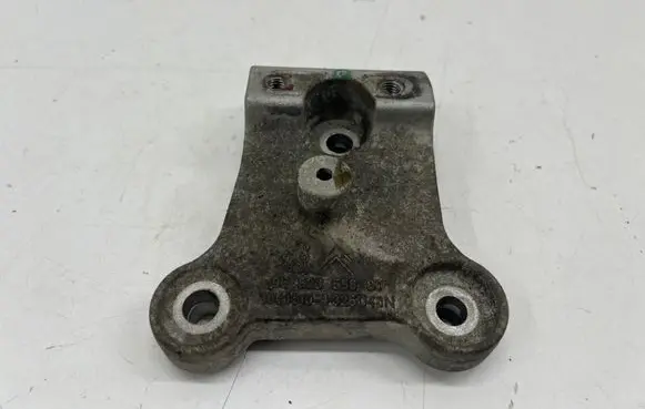 Opel Crossland X Gearbox mounting bracket 9682355880
