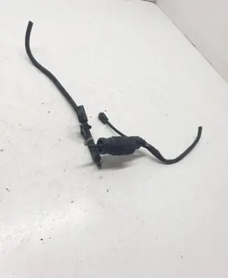 Mercedes-Benz CLS C219 Windscreen/windshield washer pump A0335450228