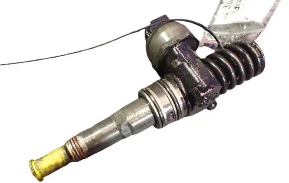Fuel injector