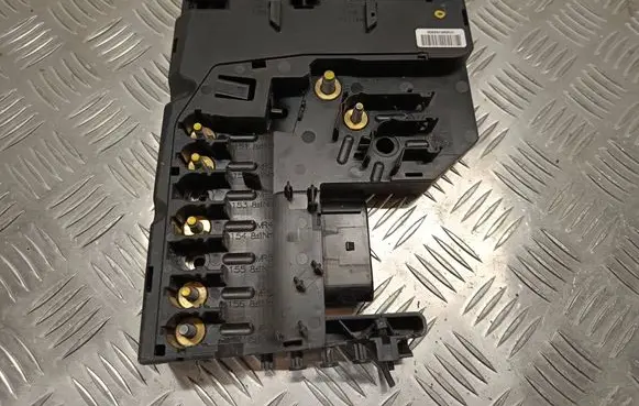 Mercedes-Benz C W204 Positive wiring loom A2075401850 2856Q01100505