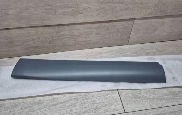 Maserati Levante Rear door trim (molding) 670035237