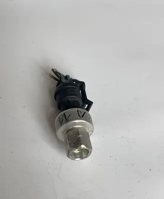 Opel Antara Air conditioning (A/C) pressure sensor 13502759 2125B01