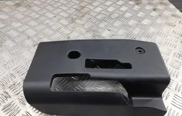 Steering wheel column trim