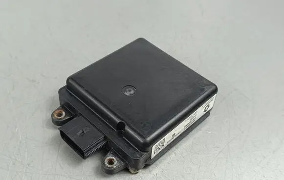 Jeep Grand Cherokee Blind spot module 68137930AG