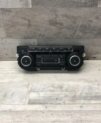 Volkswagen Golf VI Climate control unit 5K0907044CN 5HB00974651