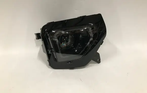 Dacia Spring Headlight/headlamp 260103998R