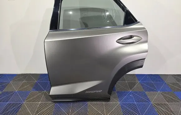 Lexus NX Rear door