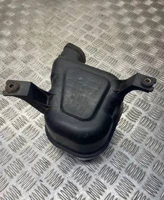 Lexus RX 300 Air filter box 1780520030 979899