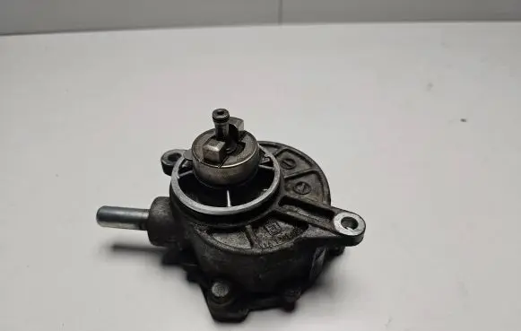 Vacuum pump