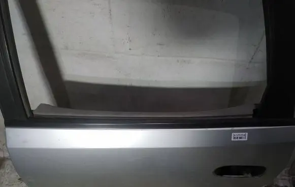 Nissan Almera Tino Rear door glass trim molding 