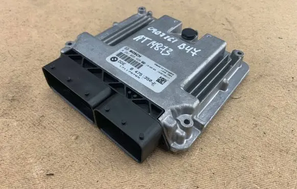 BMW 3 F30 F35 F31 Engine control unit/module 8475350 13618473185 8473185