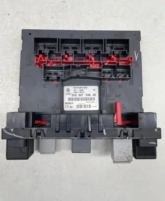 Volkswagen Golf V Comfort/convenience module 3C0937049AE F005V00631 00540429