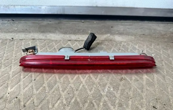 Toyota Avensis T250 Third/center stoplight 0553