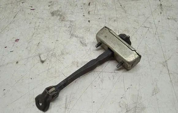 Toyota Avensis T270 Rear door check strap stopper 445RR