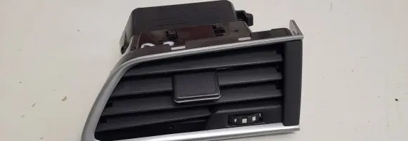 Peugeot 508 Dashboard side air vent grill/cover trim 9686445377 A1010108