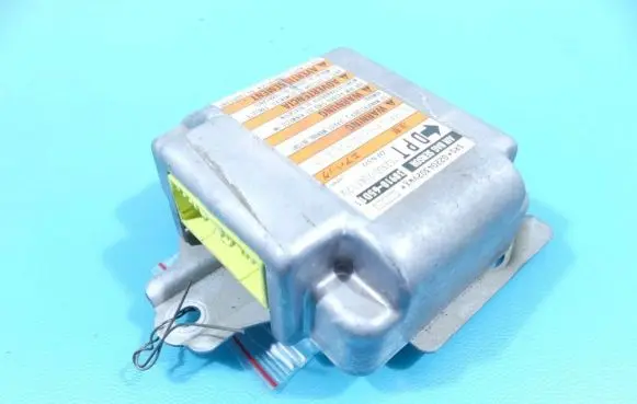 Suzuki Grand Vitara I Airbag control unit/module 38910-65D11 IMPRK1273397