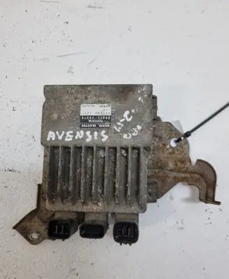 Toyota Avensis T250 Fuel injection control unit/module 8987120070