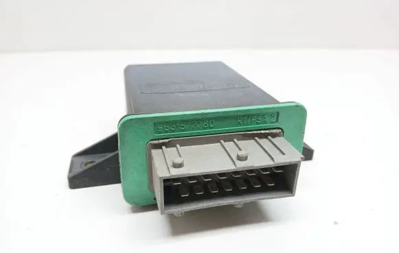 Peugeot Partner Other control units/modules 9631577780