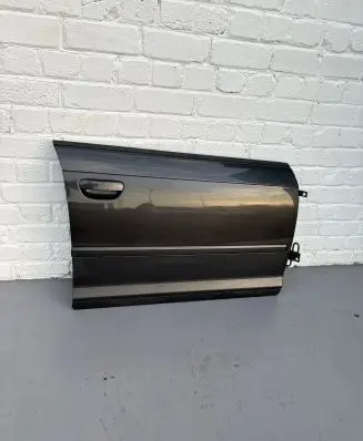 Audi A3 S3 8P Front door LZ7L