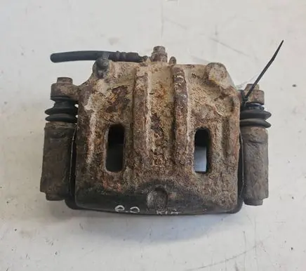 KIA Sorento Front brake caliper