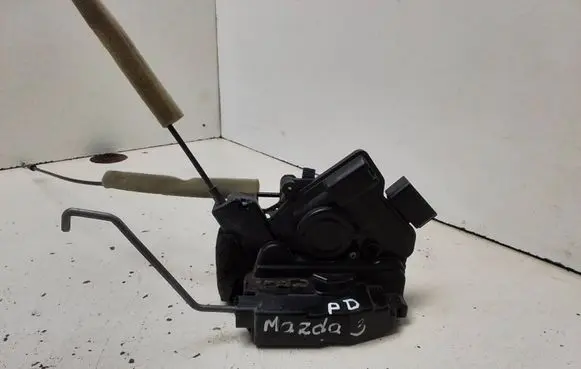 Mazda 3 I Front door lock B82B84R1
