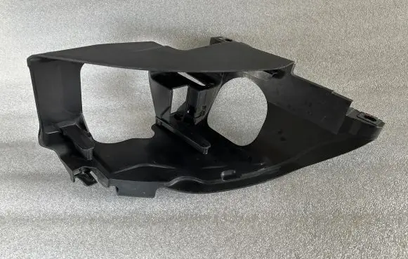 Audi Q7 4L Headlight/headlamp mounting bracket