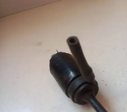 Opel Corsa B Windscreen/windshield washer pump 103630 E13021168