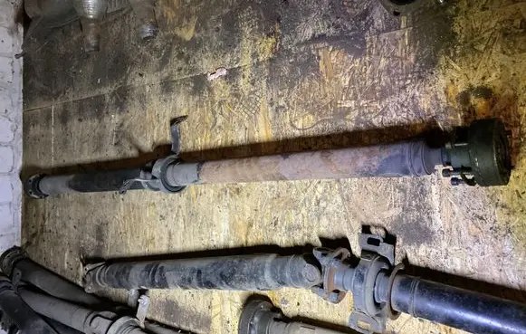 Audi RS4 Rear driveshaft/prop shaft 