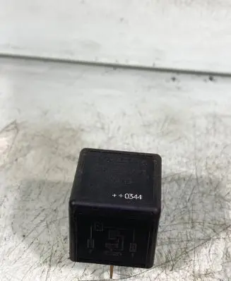 Volvo S40 Other relay 9441160