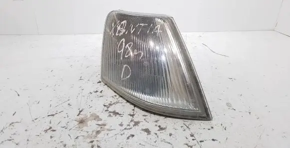 Citroen Xantia Front indicator light