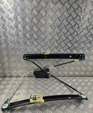 Front window lifting mechanism without motor