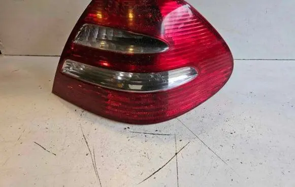 Mercedes-Benz E W211 Rear/tail lights A2118200464