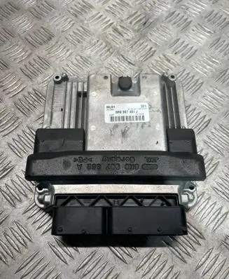 Audi Q5 SQ5 Engine control unit/module 8R0907401J