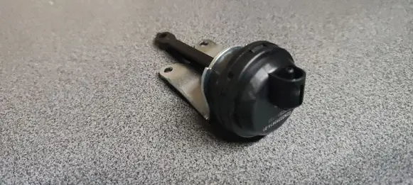 Audi A3 S3 8P Turbo air boost pressure sensor 03G129711C