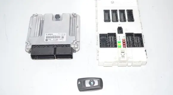 Engine ECU kit and lock set