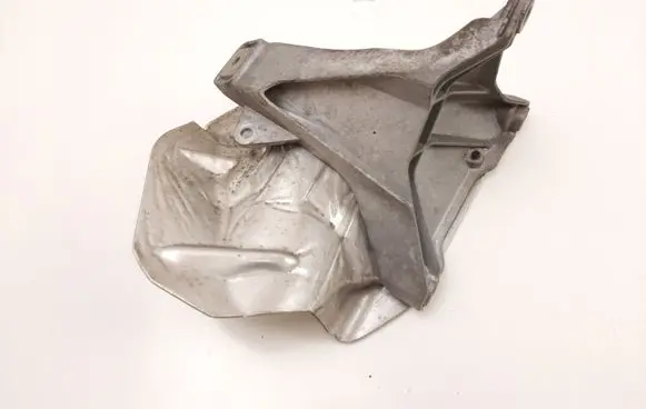 Audi A4 S4 B7 8E 8H Engine mounting bracket 8E0199388R