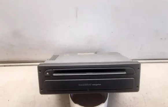Renault Trafic II (X83) Navigation unit CD/DVD player 8200280671 0123456789 FD0002410001335