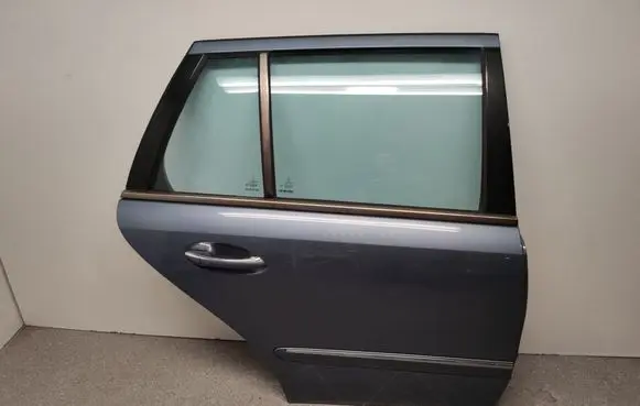Rear door