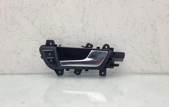 Audi A4 S4 B8 8K Front door interior handle 8K0837020