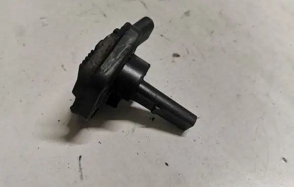 Audi A8 S8 D3 4E Oil level sensor 1J0907660C