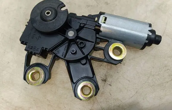 Volkswagen Touareg I Rear window wiper motor 7L0955712B 404761B 351034925