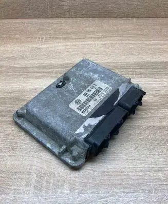 Seat Toledo II (1M) Engine control unit/module ECU 06A906018B 0261204725
