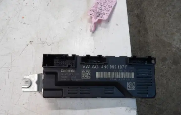 Audi A8 S8 D4 4H Tailgate/trunk control unit/module 4H0959107F